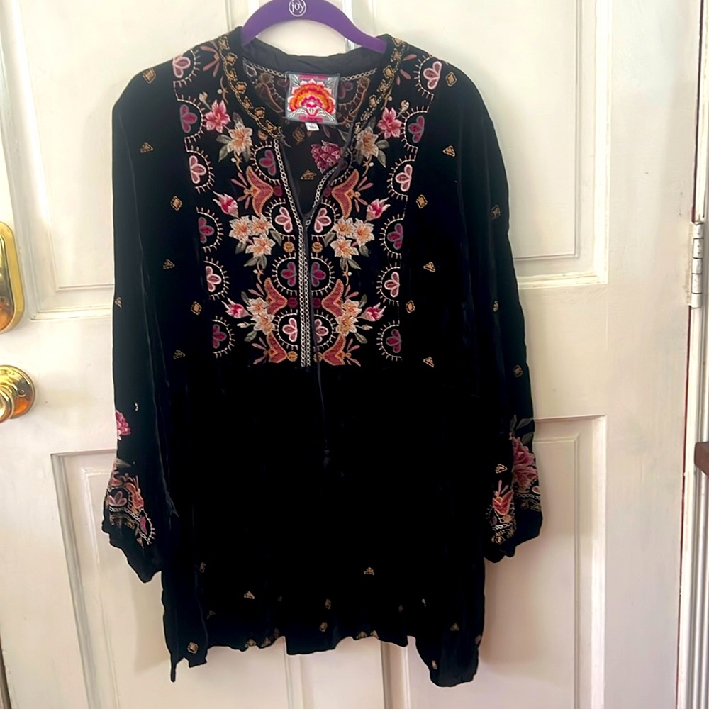 JOHNNY WAS Velvet JOANNA V-neck Mandarin Tunic Top. Large.